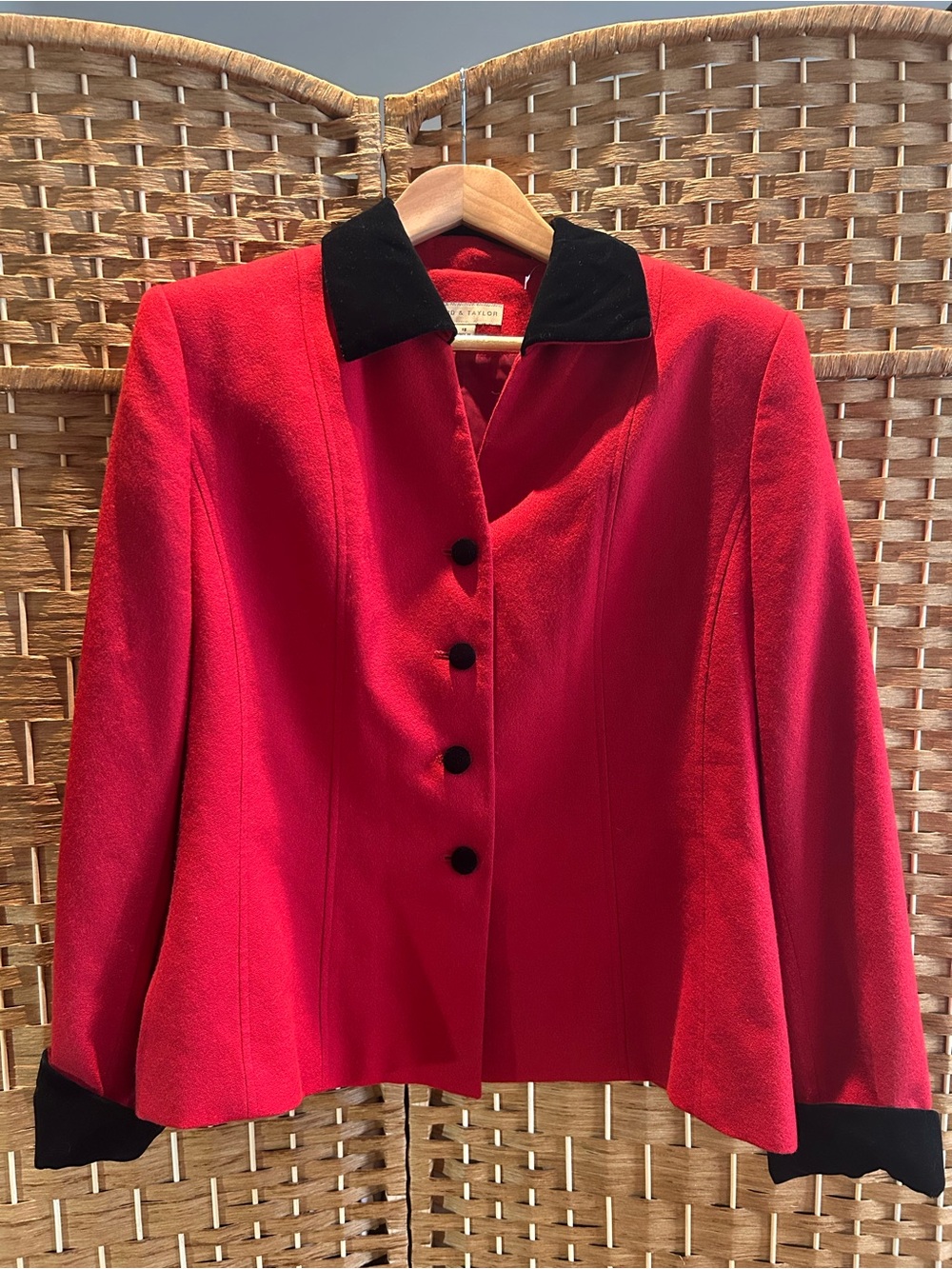 Lord & Taylor Pure New Wool Blazer Size 18 Red Black Velvet Equestrian